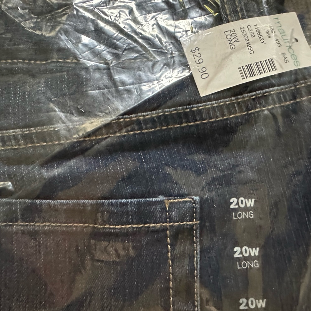 Women’s Maurice’s jeans size 20W tall